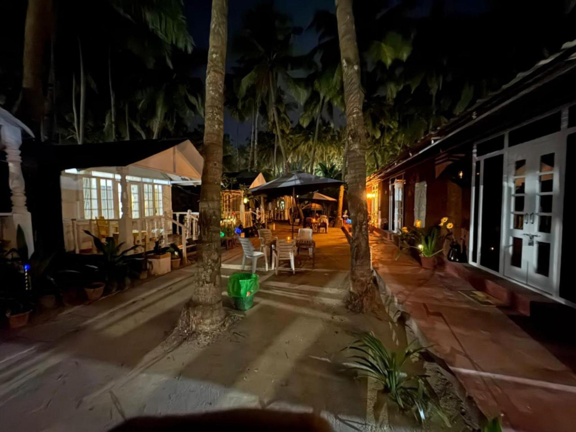 Hotel The Charming Nights Palolem Exterior foto